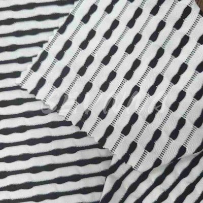 Transformez votre pratique du yoga avec notre tissu durable pour le yoga