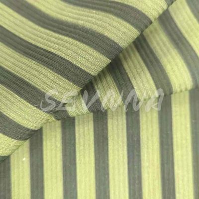 200 g de tissu polyester recyclé doux et respirant résistant aux rides large 135 cm