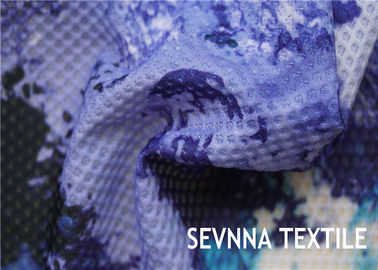 Eco circulaire de tissage a réutilisé le modèle de sarongs texturisé par crochet de maille de tissu de vêtements de bain