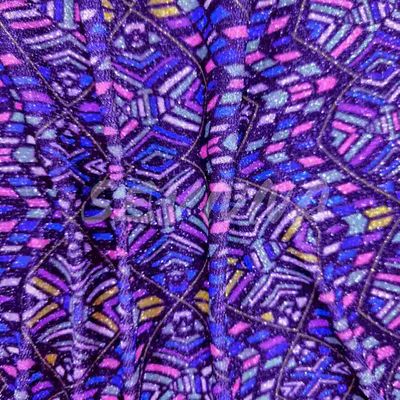 Le tissu double tricoté, un matériau indispensable pour des vêtements durables et à la mode