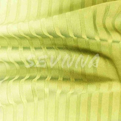 140 cm de tissu en nylon recyclé à séchage rapide avec construction en bandes