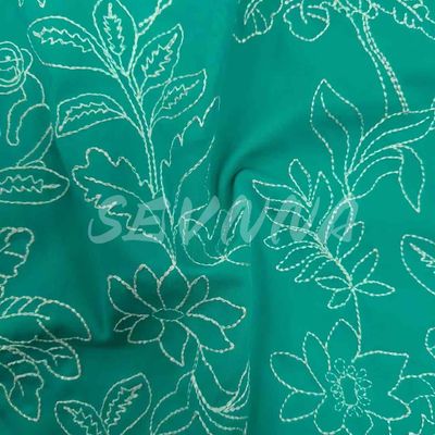 240 grammes de tissu en spandex de polyester avec une résistance de couleur de 3-4 degrés et une couleur personnalisée