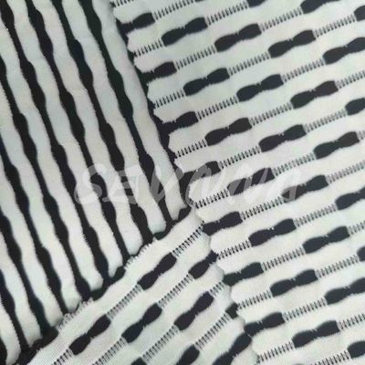 Transformez votre pratique du yoga avec notre tissu durable pour le yoga