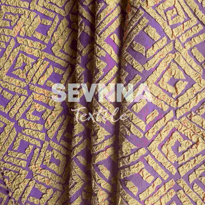 Tissu de maillots de bain recyclé pour une collection de maillots de bain à la mode durable