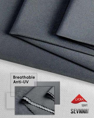 Tissu Lycra extensible de 152 cm de large avec 72 % de matériaux recyclés et 28 % de Lycra Xtra Life