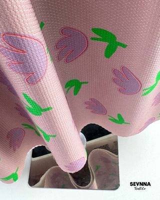 180gm de poids Tissu double tricoté pour l'été et l'automne avec nylon recyclé 87% écologique