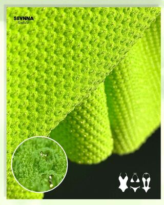 Tissu en polyester recyclé doux et durable, idéal pour les marques de vêtements durables qui se concentrent sur la réduction de l'impact environnemental
