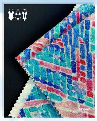 Tissu en spandex en nylon recyclé 215gm doux confortable pour les vêtements de sport de performance