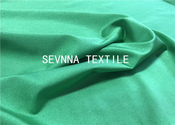 Estimation élevée de Wicking Upf de couleur de fibre de Repreve d'humidité micro simple solide de tissu pour le maillot de bain courant fait sur commande de singulets