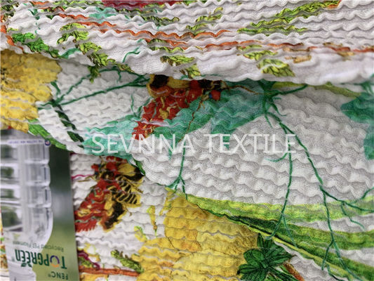 Le tissu réutilisé en nylon de vêtements de bain de Spandex adapté aux besoins du client imprimant la trame a tricoté