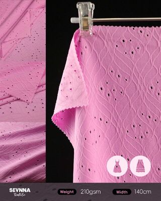 Tissu en polyester recyclé éco-responsable conçu pour les marques de mode durable axées sur la responsabilité environnementale