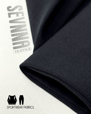 Tissus fonctionnels avec une résistance à l'humidité, une protection contre les UV et des propriétés d'étirement pour les textiles de haute performance