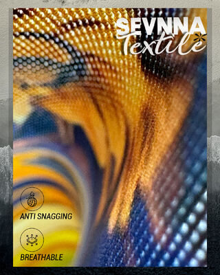 Tissu Lycra recyclé à imprimé holographique métallique Fog Foil, doté de propriétés antimicrobiennes, parfait pour les maillots de bain durables et les vêtements de fitness